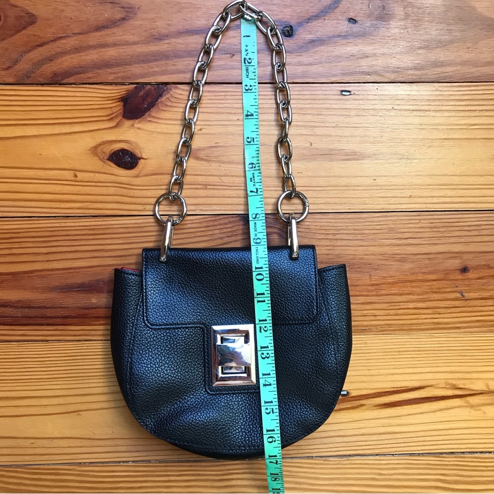 Steve Madden Black Red Round Chain Crossbody Purse, EUC, 9.5” x 8” - Picture 6 of 15